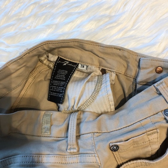 5[7ForAllMankind] NWOT! Beige distressed denim - Picture 8 of 8